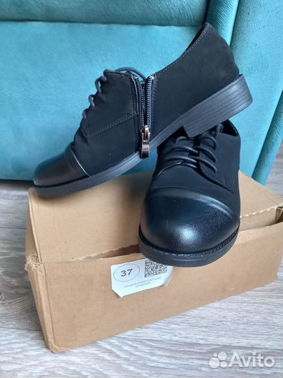 Продам женскую обувь