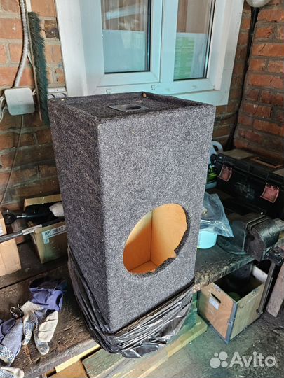 Короб для сабвуфера