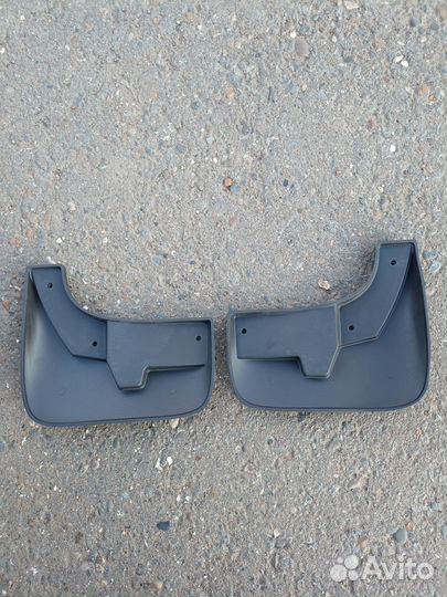 Брызговики передние лада веста