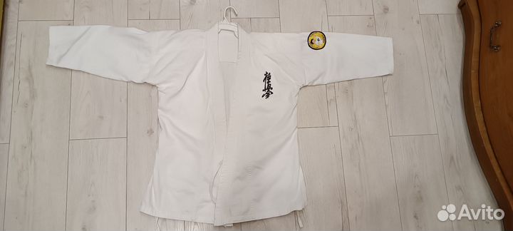 Кимоно + комплект снаряжения для каратэ