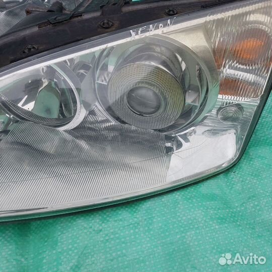 Фары Ford Mondeo 3 Ксенон Комплект.Левый руль
