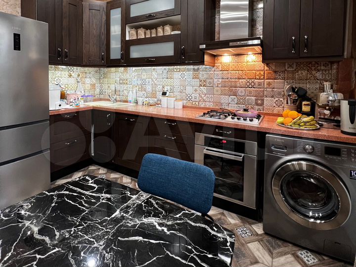 2-к. квартира, 55,6 м², 1/3 эт.