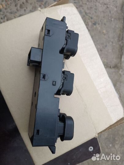 Блок управления стеклоподъемниками