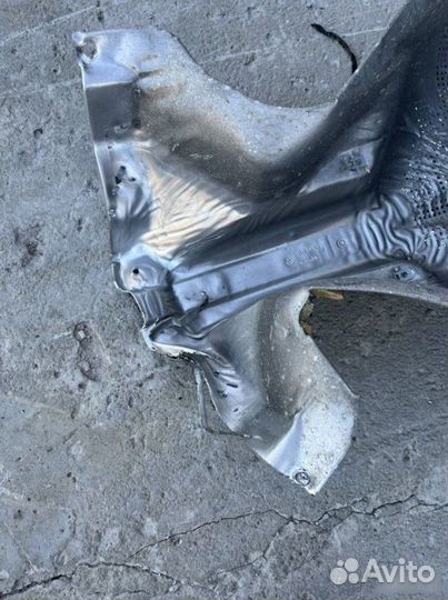 Теплоизоляция топливного бака Bmw 5 E39