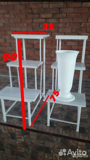 Подставки для цветов и баллон для гели