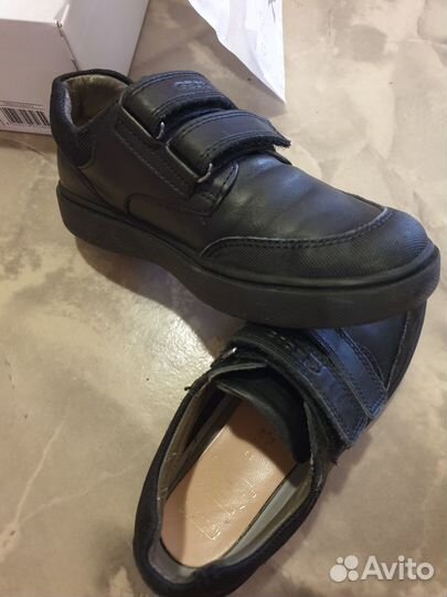 Кожаные кроссовки на липучке Geox