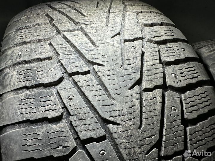 Nokian Tyres Hakkapeliitta 7 SUV 285/40 R21 111T