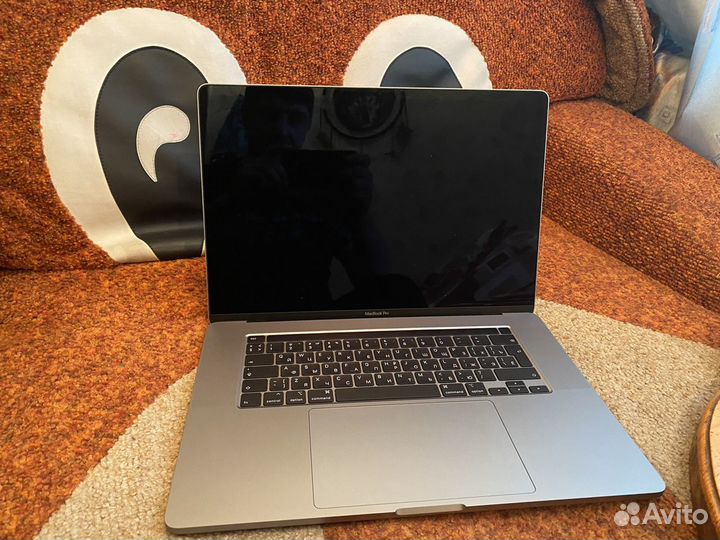 Apple MacBook Pro 16