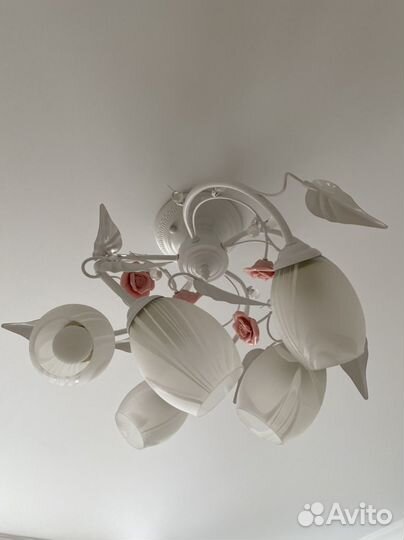 Люстра подвесная потолочная