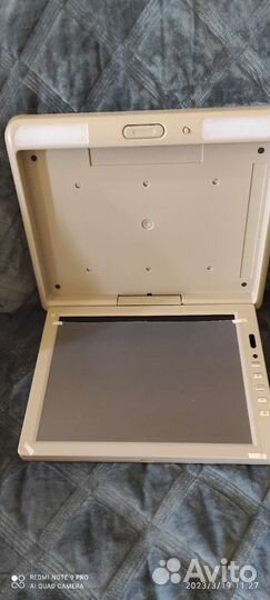 Потолочный монитор