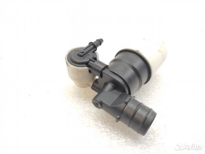 Насос стеклоомывателя Volvo S60 2 D4204T 2011