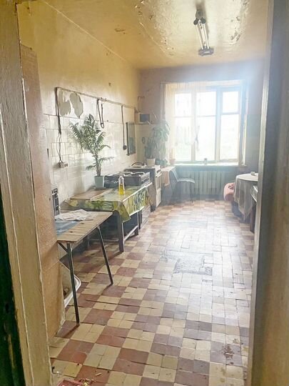 Комната 27,8 м² в 1-к., 4/4 эт.