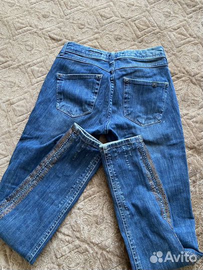 Джинсы