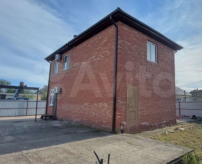 Дом 93,9 м² на участке 5 сот.