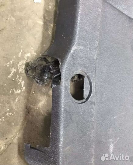 Обшивка крышки багажника jetta 6