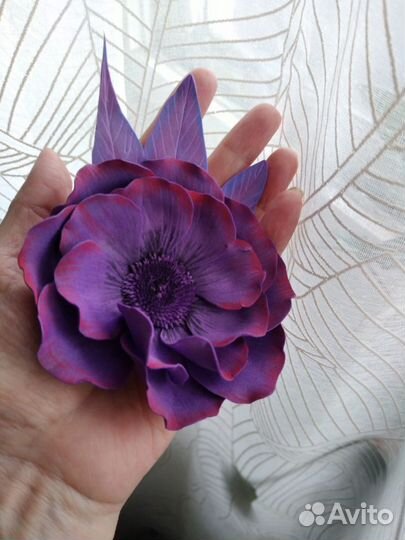 Брошь ручной работы из фоамирана