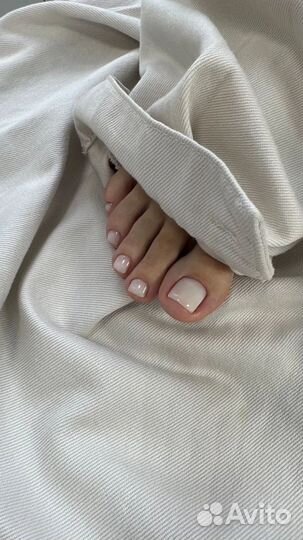 Мастер маникюра и педикюра