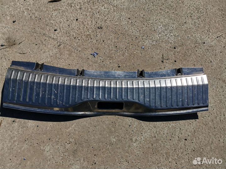 Накладка панели багажника Опель Астра Н универсал