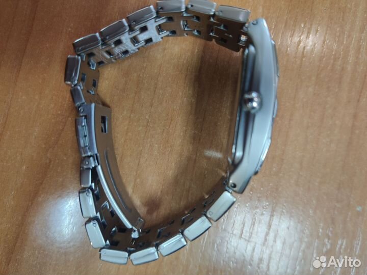 Часы наручные