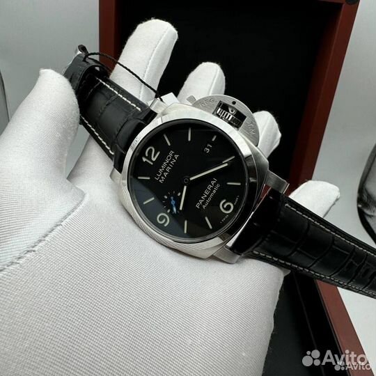 Panerai Luminor Marina часы