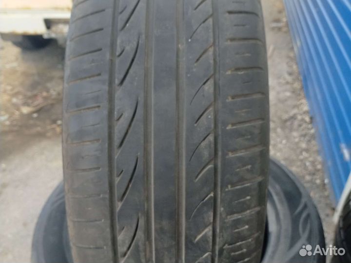 Hankook Ventus ME01 K114 235/55 R17