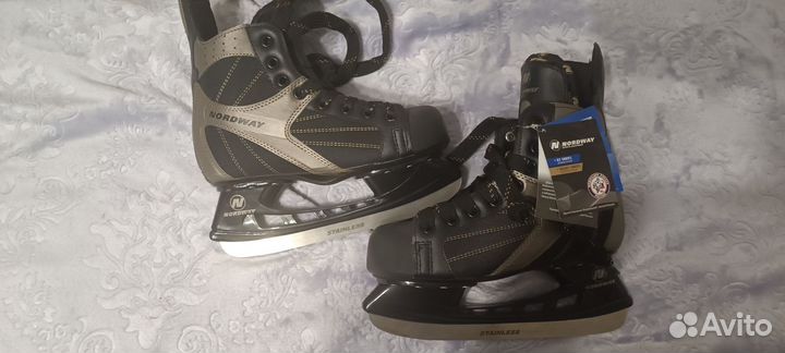 Коньки хоккейные 39 размер