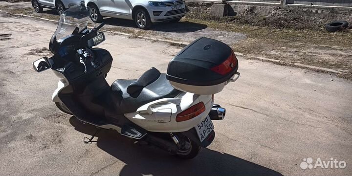 Suzuki Skywave 650