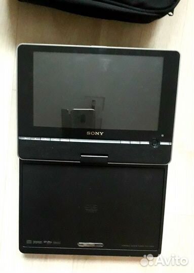 Портативный DVD проигрыватель sony