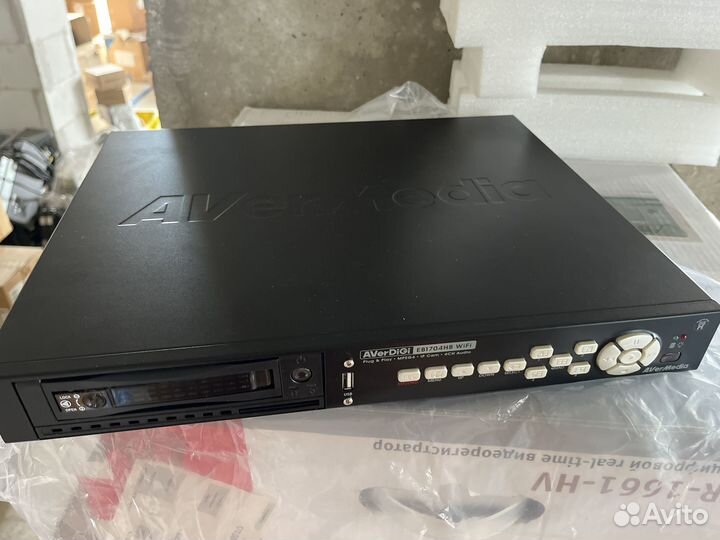 Видеорегистратор Avermedia EB1704HB WiFi