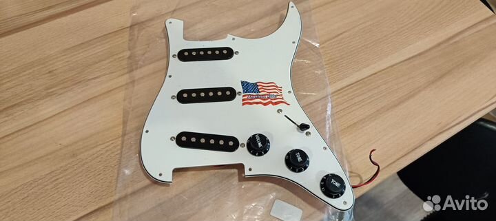 Пикгард stratocaster SSS в сборе