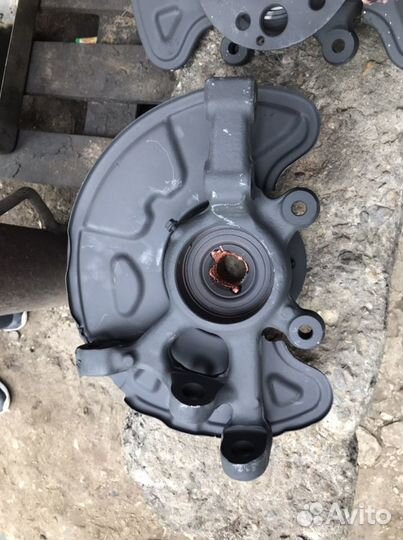 Цапфа правый/левый w218 cls 4matic