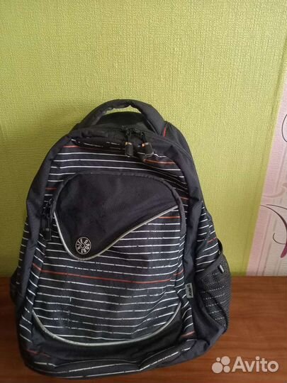 Рюкзак школьный