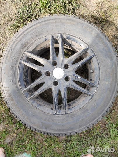 Mazzini Ice Leopard 215/65 R16
