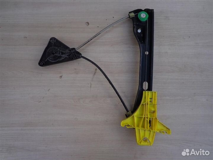 Стеклоподъемник задний правый VW Polo 5