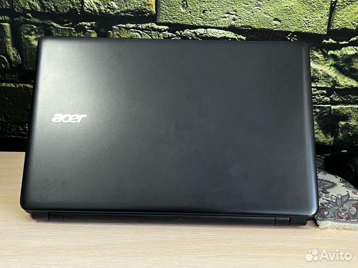 Ноутбук Acer E1-572G-intel Core i3-4010U