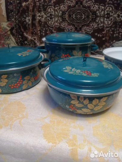 Кастрюли и салатники элалированные