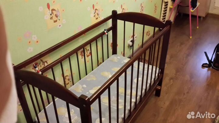 Кровать детская с выдвижным ящиком