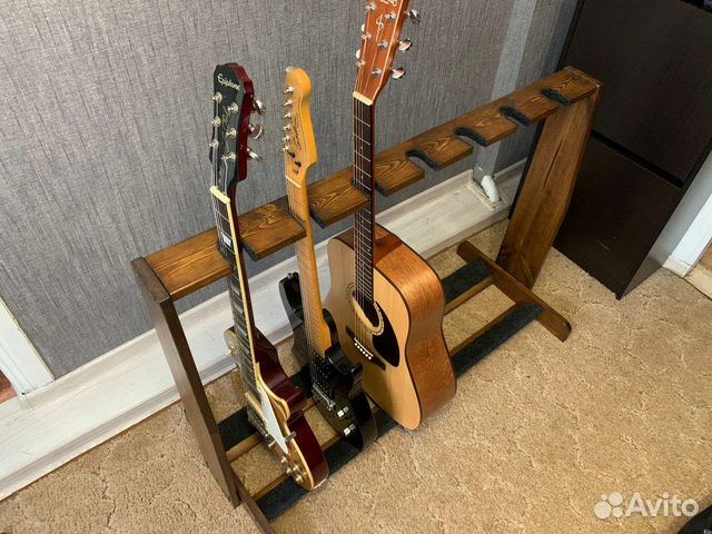 Стойка на 7 гитар