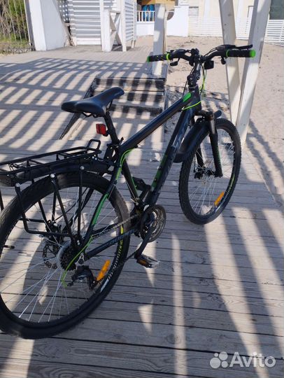 Шоссейный велосипед trek