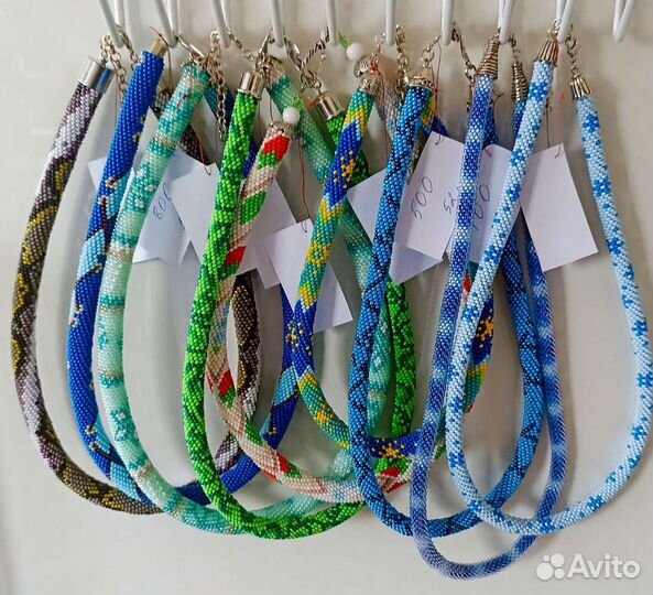 Жгут и серьги из бисера