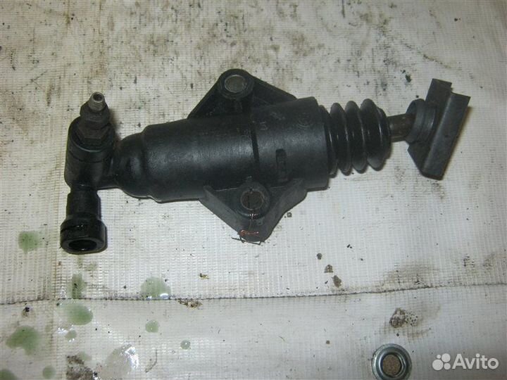 Цилиндр сцепления рабочий Volkswagen Golf 4 Bora