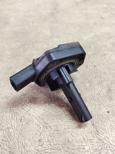 Датчик уровня масла vag