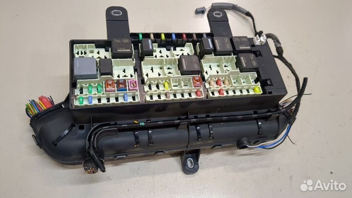 Блок предохранителей Jaguar F-Pace, 2016