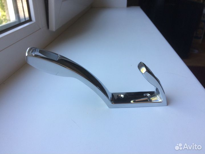 Новые Крючки мебельные