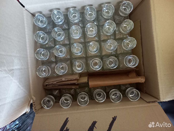 Количество 65 штук Графины объем 120м.г