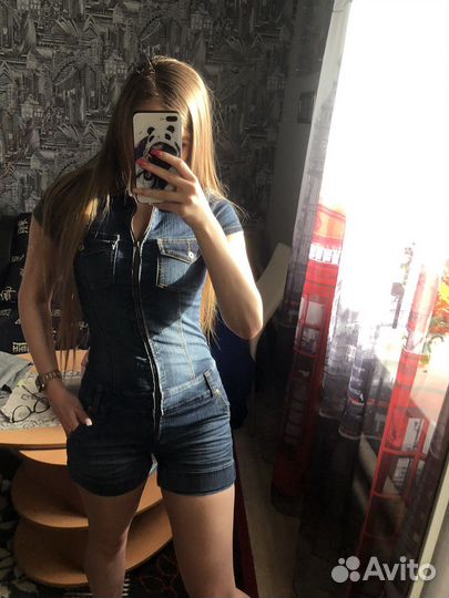 Джинсовый комбинезон
