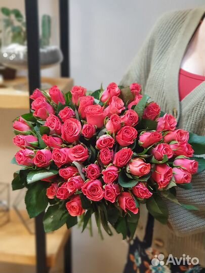 Коралловые розы, букеты из роз