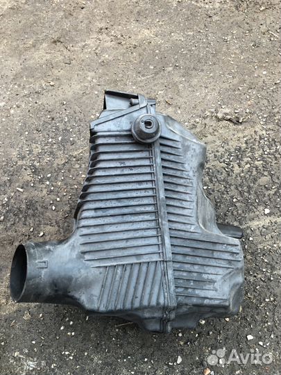 Корпус воздушного фильтра Renault Scenic 2