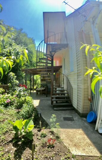 Комната 15 м² в 1-к., 1/2 эт.