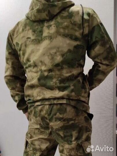 Камуфляжные костюмы новые